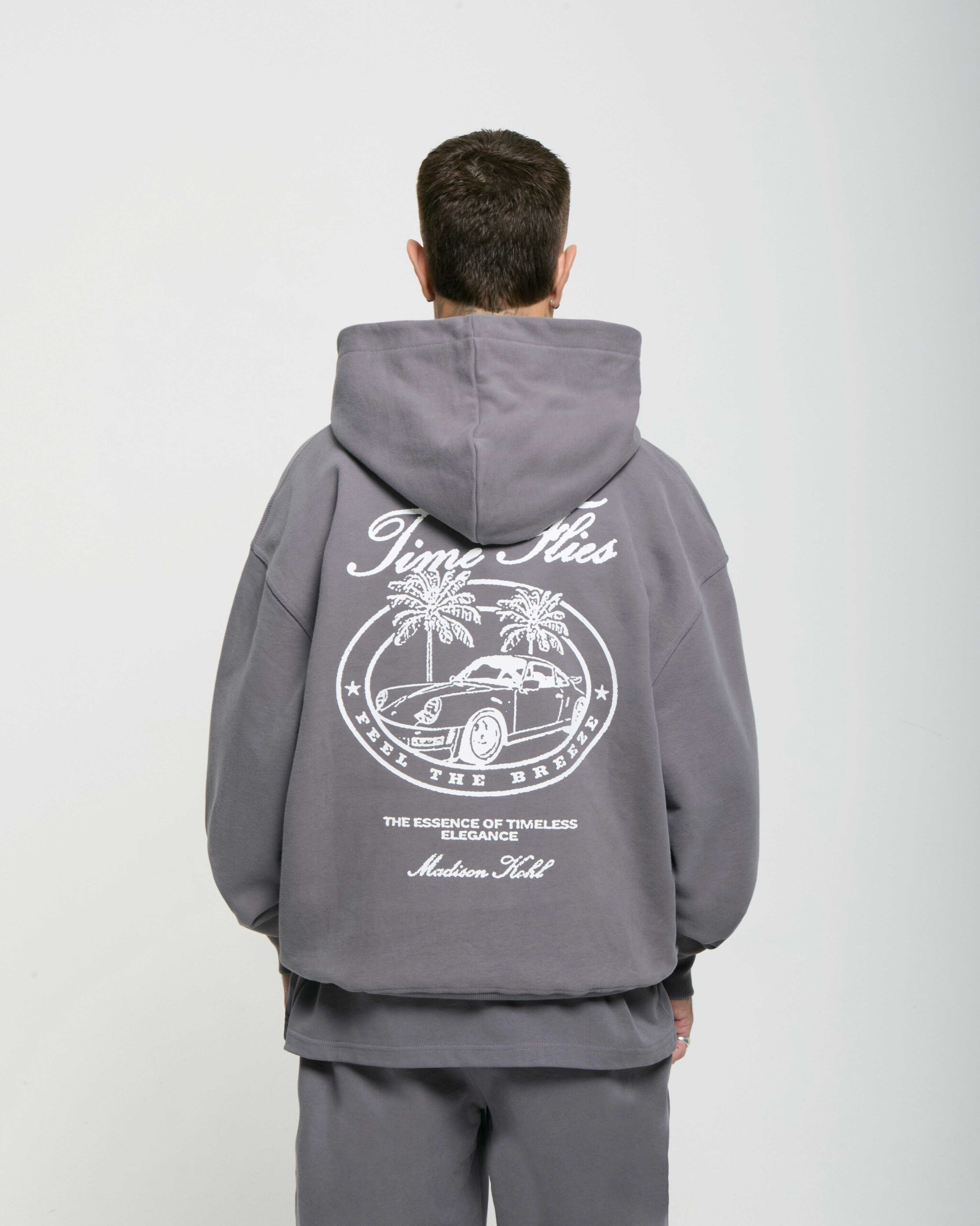 Hoodies / Sweats